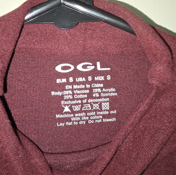 OGL Mid Thermal Thermal Brushed Mock Neck Crop Top - Picture 3 of 13